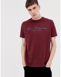 dunkelrotes bedrucktes T-Shirt mit einem Rundhalsausschnitt von Ben Sherman