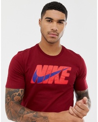 dunkelrotes bedrucktes T-Shirt mit einem Rundhalsausschnitt von Nike