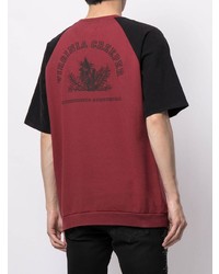 dunkelrotes bedrucktes T-Shirt mit einem Rundhalsausschnitt von Raf Simons