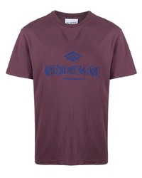 dunkelrotes besticktes T-Shirt mit einem Rundhalsausschnitt von Han Kjobenhavn