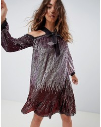 dunkelrotes gerade geschnittenes Kleid aus Pailletten von Needle & Thread