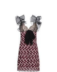 dunkelrotes gerade geschnittenes Kleid aus Seide mit Rüschen von Giambattista Valli