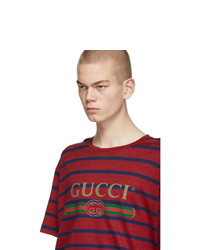 dunkelrotes horizontal gestreiftes T-Shirt mit einem Rundhalsausschnitt von Gucci