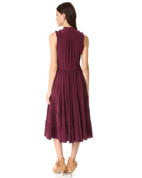 dunkelrotes Seidekleid von Ulla Johnson