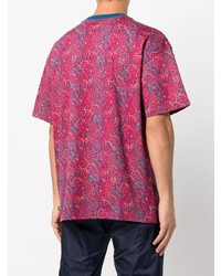 dunkelrotes T-Shirt mit einem Rundhalsausschnitt mit Paisley-Muster von Nike