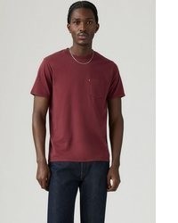 dunkelrotes T-Shirt mit einem Rundhalsausschnitt von Levi's