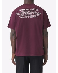 dunkelrotes T-Shirt mit einem Rundhalsausschnitt von Burberry