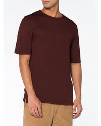 dunkelrotes T-Shirt mit einem Rundhalsausschnitt von Lot78