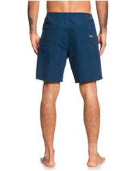 dunkeltürkise Shorts von Quiksilver