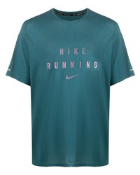 dunkeltürkises bedrucktes T-Shirt mit einem Rundhalsausschnitt von Nike