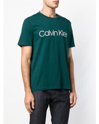 dunkeltürkises bedrucktes T-Shirt mit einem Rundhalsausschnitt von Calvin Klein