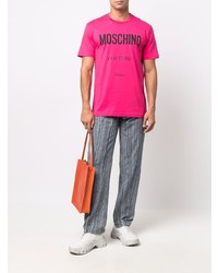 fuchsia bedrucktes T-Shirt mit einem Rundhalsausschnitt von Moschino