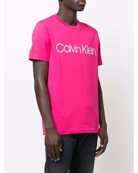 fuchsia bedrucktes T-Shirt mit einem Rundhalsausschnitt von Calvin Klein