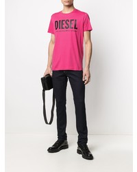 fuchsia bedrucktes T-Shirt mit einem Rundhalsausschnitt von Diesel