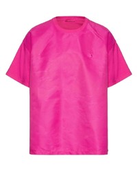fuchsia beschlagenes T-Shirt mit einem Rundhalsausschnitt