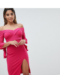 fuchsia figurbetontes Kleid mit Rüschen