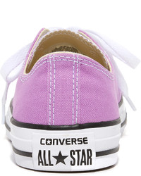 fuchsia horizontal gestreifte Segeltuch niedrige Sneakers von Converse