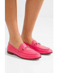 fuchsia Leder Slipper von Gucci