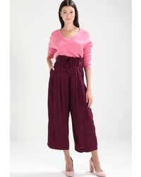 fuchsia Pullover mit einem V-Ausschnitt von Only