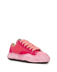 fuchsia Segeltuch niedrige Sneakers von Maison Mihara Yasuhiro