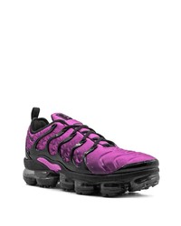 fuchsia Sportschuhe von Nike