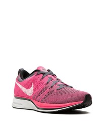 fuchsia Sportschuhe von Nike