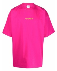 fuchsia T-Shirt mit einem Rundhalsausschnitt von Vetements