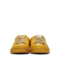 gelbe bedruckte Leder niedrige Sneakers von Gucci
