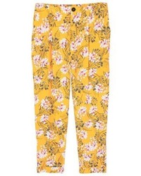 gelbe enge Hose mit Blumenmuster von Mango