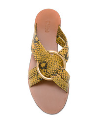 gelbe flache Sandalen aus Leder von Chloé