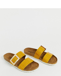 gelbe flache Sandalen aus Wildleder von ASOS DESIGN