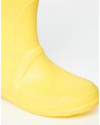 gelbe Gummistiefel von Asos