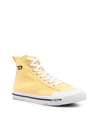 gelbe hohe Sneakers aus Segeltuch von Diesel