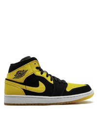 gelbe hohe Sneakers von Jordan