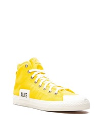 gelbe hohe Sneakers von adidas