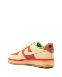 gelbe Leder niedrige Sneakers von Nike