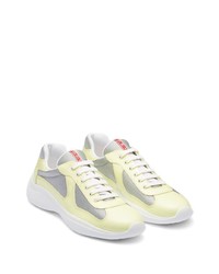 gelbe Leder niedrige Sneakers von Prada
