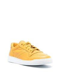 gelbe Leder niedrige Sneakers von Doucal's