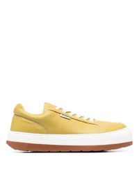 gelbe Leder niedrige Sneakers von Sunnei