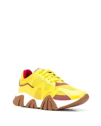 gelbe Leder Sportschuhe von Versace