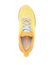 gelbe niedrige Sneakers von Hoka One One