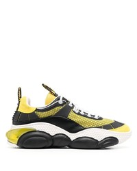 gelbe niedrige Sneakers von Moschino