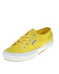gelbe niedrige Sneakers von Superga
