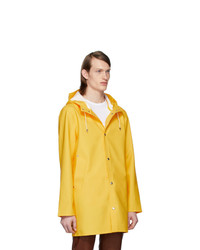 gelbe Regenjacke von Stutterheim