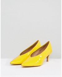 gelbe Schuhe von Asos