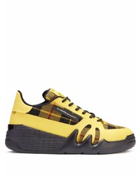 gelbe Segeltuch niedrige Sneakers mit Karomuster von Giuseppe Zanotti