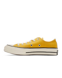 gelbe Segeltuch niedrige Sneakers von Converse