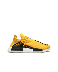 gelbe Sportschuhe von Adidas By Pharrell Williams