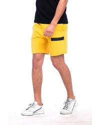 gelbe Sportshorts von Tom Barron