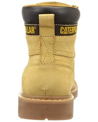 gelbe Stiefel von Caterpillar